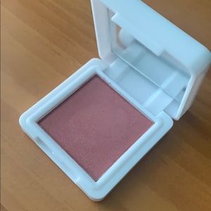Kaleido blush in Primadonna